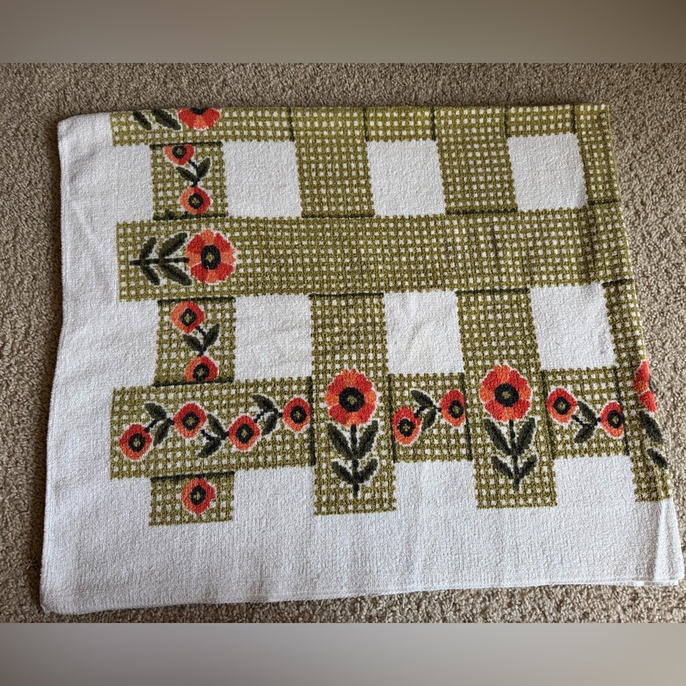 Large Vintage Orange Floral Towel - READ